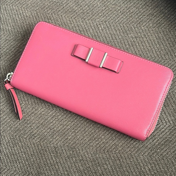 Coach Elegant Pink Bow Wallet - Picture 1 of 6